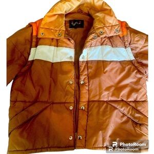 Vintage 80’s (nylon) Alto Leisure Wear (puffer) jacket